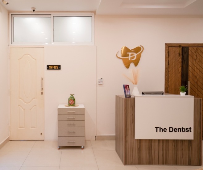 Reception at The Dentist in DHA Phase 8 Lahore